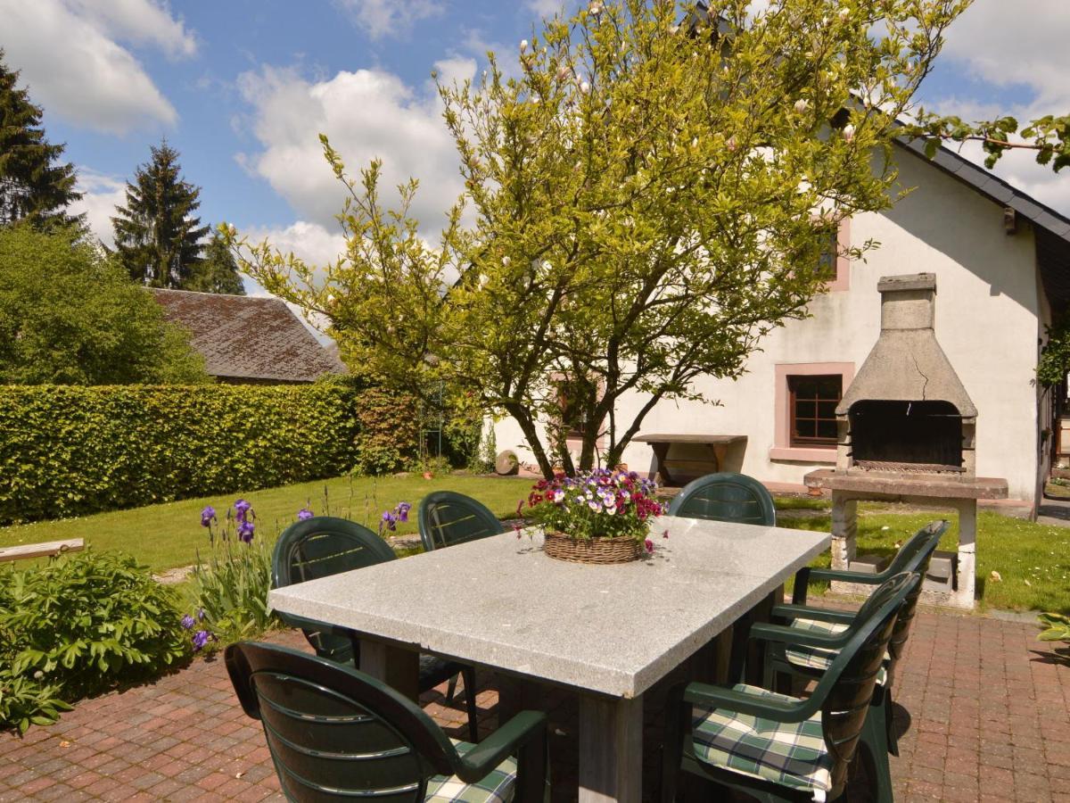 Lovely Holiday Home In B Tgenbach By The Lake Butgenbach Dış mekan fotoğraf